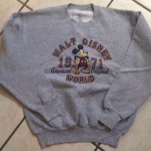 Vintage Disney World sweatshirt